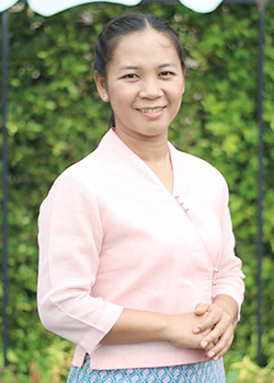 นางสาวอำพา ศรีรุ้ง